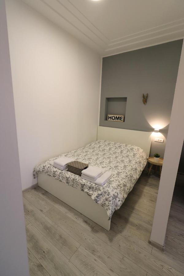 Cozy Novotel Studio - Free Minibar - Quiet & Peace Bucharest Exterior photo