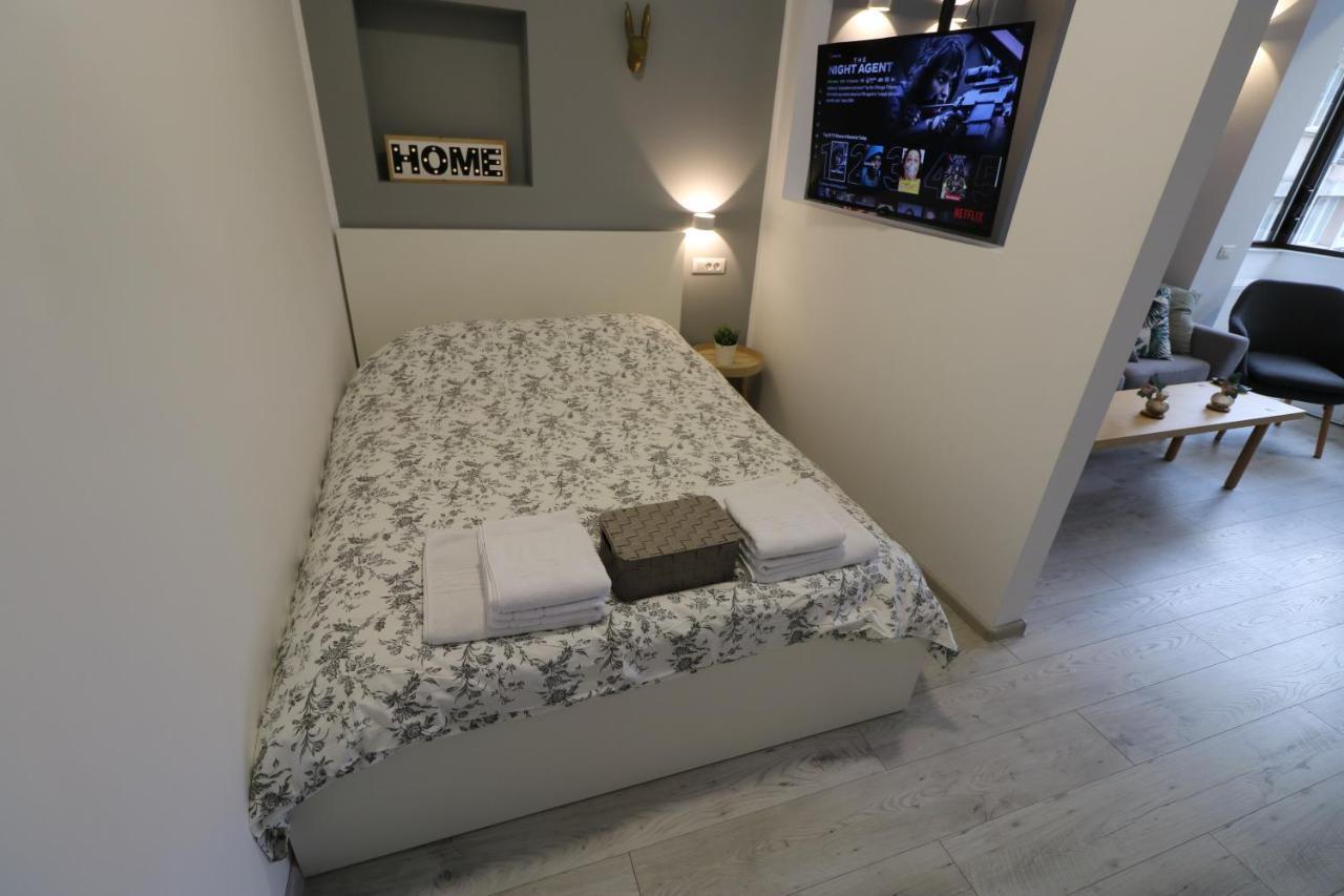 Cozy Novotel Studio - Free Minibar - Quiet & Peace Bucharest Exterior photo