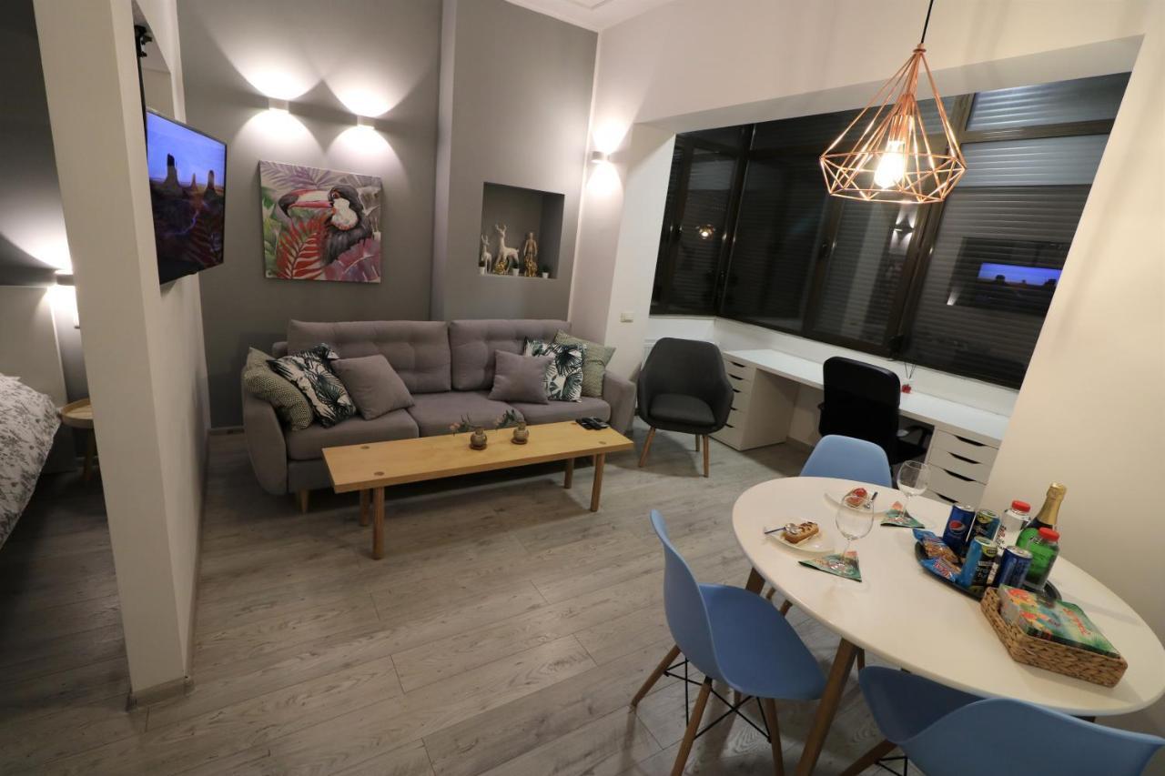 Cozy Novotel Studio - Free Minibar - Quiet & Peace Bucharest Exterior photo